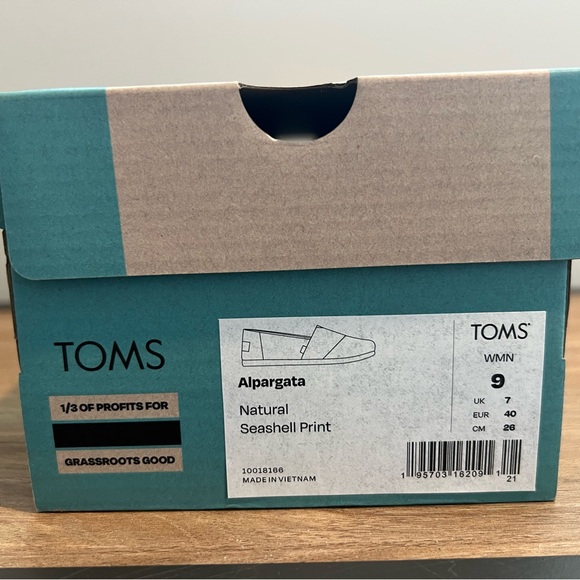 NWT TOMS Women's Natural Seashell Print Alpargata Slip-On Shoes - size 9 - Picture 4 of 12
